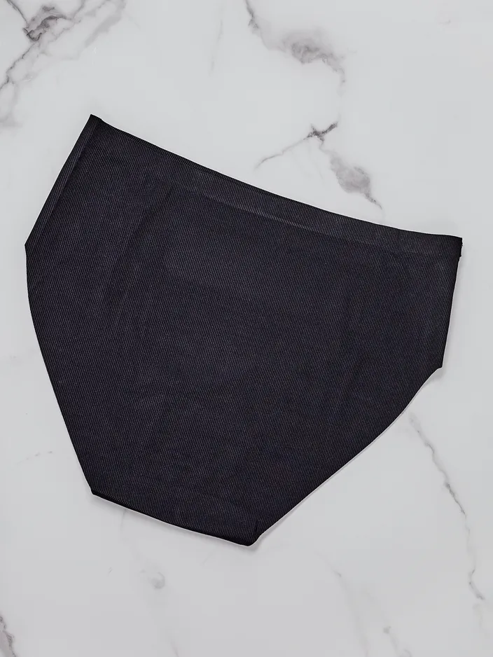 Royalfashion Women's ribbed laser-cut briefs