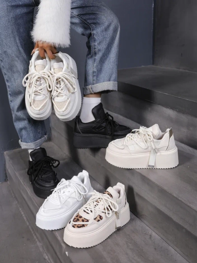 Royalfashion Women's sporty platform sneakers Aeroll