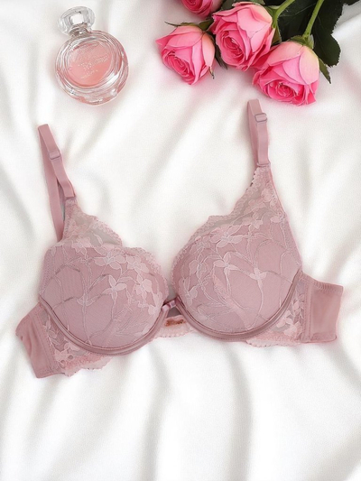 Royalfashion Sieviešu krūšturis ar polsterējumu un mežģīnēm Luna Push-Up