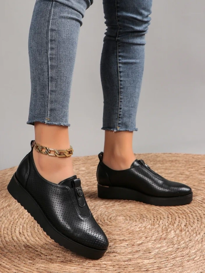 Royalfashion Women's slip-on hollow shoes Goffies