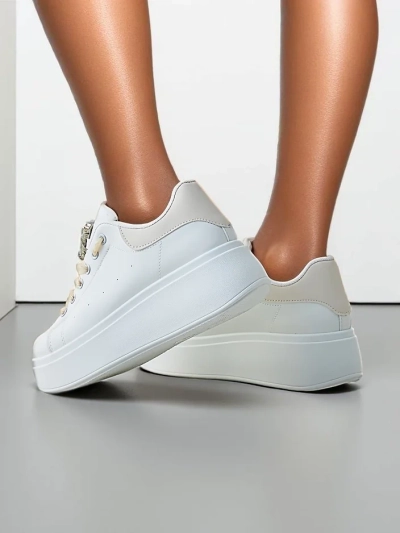 Royalfashion Women's sports sneakers on a platform Safirrat