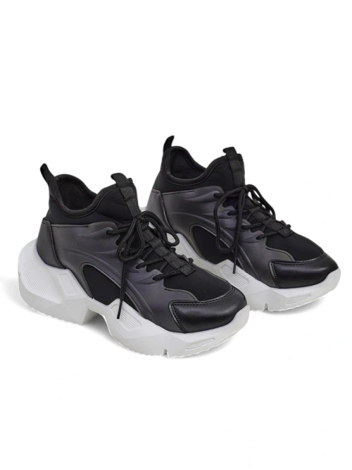 Royalfashion Women's sporty sneakers on a thicker sole Vivers