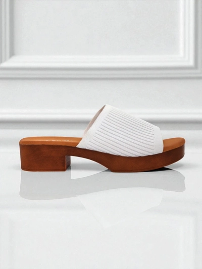 Royalfashion Women's Low-Heeled Ribbed Grace Clogs