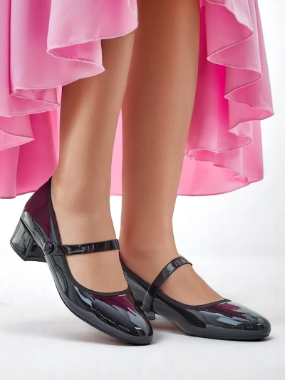 Royalfashion Lavish ladies' low-heeled court shoes Omagga