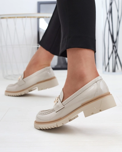 Beige lacquered women's moccasins with chain Sotella - Footwear