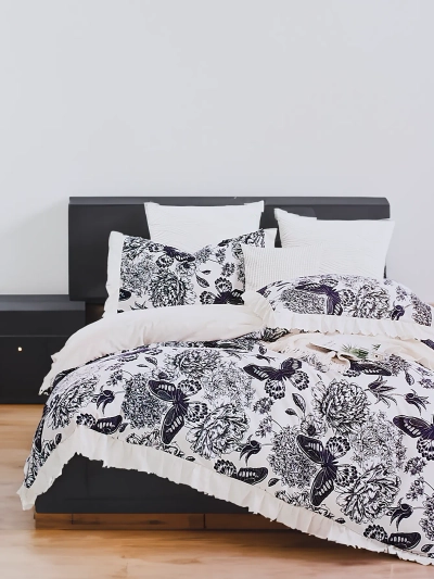 Royalfashion Patterned bedding with frill 160x200 set of 3 PIECES