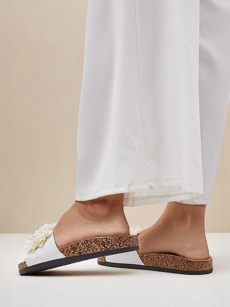 Royalfashion women’s flip-flops with little flowers Occes