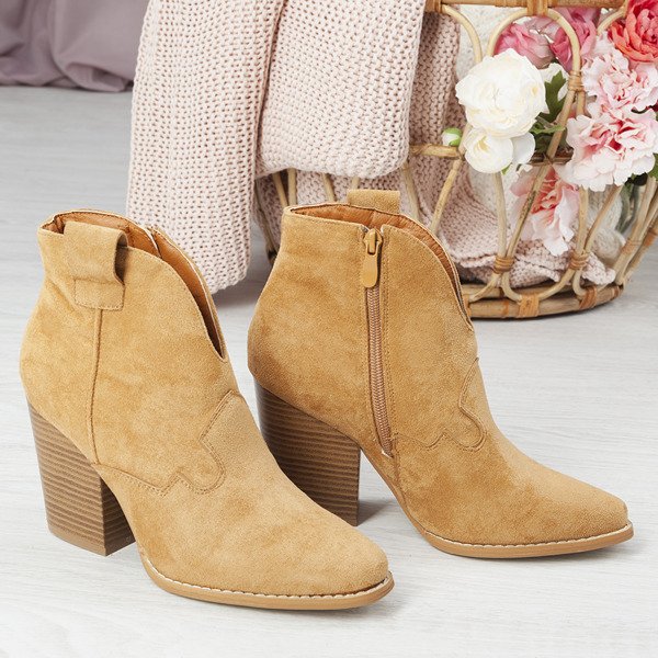 Cowboy boots on a higher camel Gaja - Footwear 1