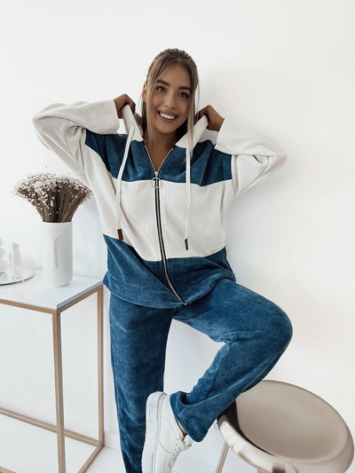 Royalfashion Women's blue striped sports set