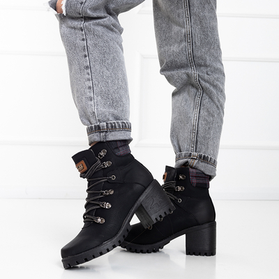 OUTLET Black women's boots on the post Royaltan - Footwear