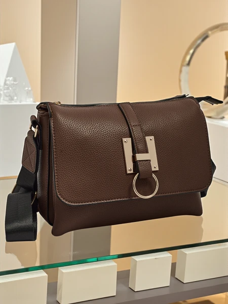 Venezia Elegante Eco-Leather Handbag in Dark Brown