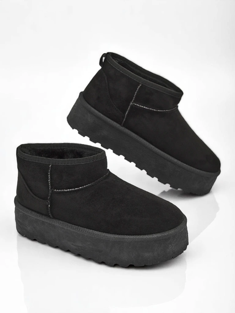 Royalfashion Women's platform a'la snow boots in black Dagodo