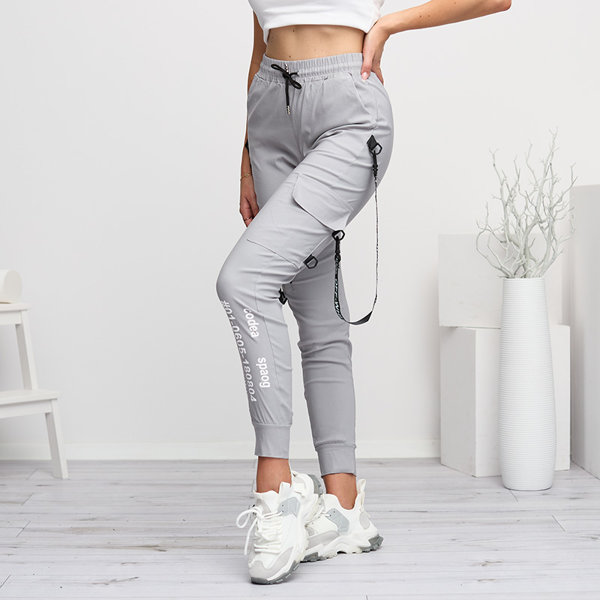 Серые женские брюки с надписями