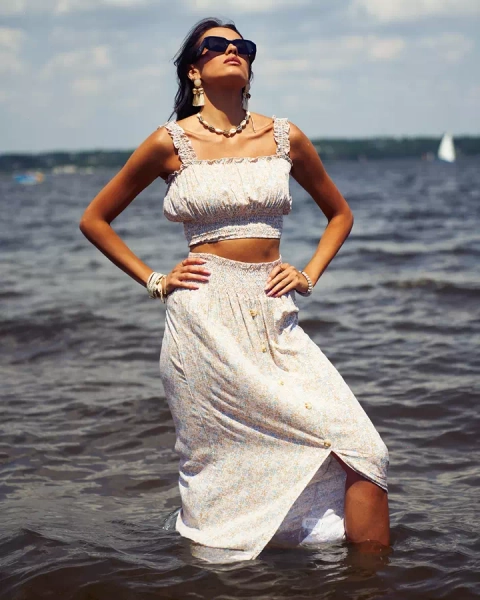 Royalfashion Sieviešu komplekts ar ziediem dzeltenā krāsā