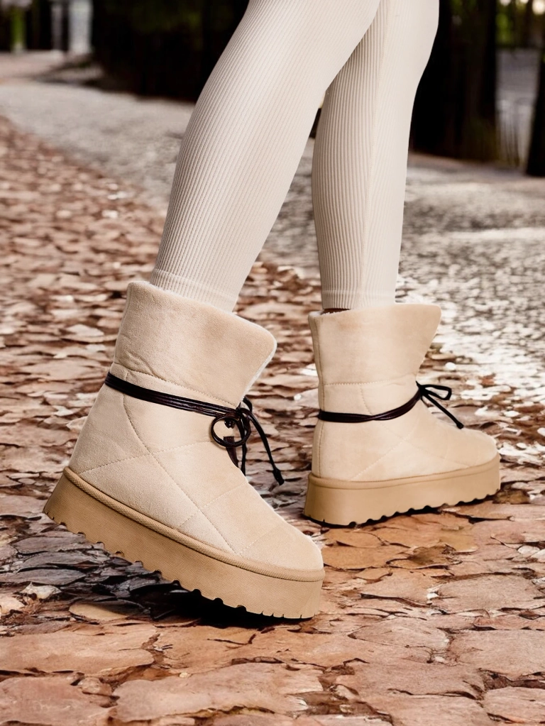 Royalfashion Ladies' lace-up snow boots Wdeno