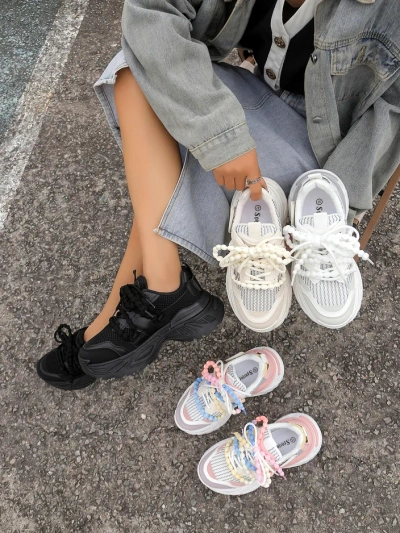 Royalfashion Women's sporty sneakers on a thicker sole Loness
