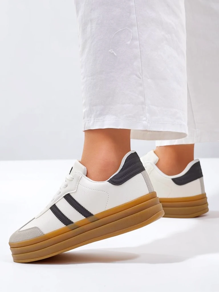 Royalfashion Women's sporty sneakers with a rubber sole Allexx