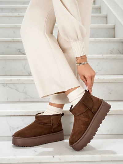 Royalfashion Women's platform snow boots a'la Dagodo