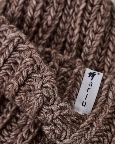 Royalfashion sieviešu adīta cepure ar bumbuli