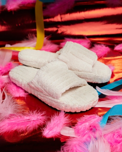 Royalfashion Бежевые женские шлепанцы из ткани Tylles