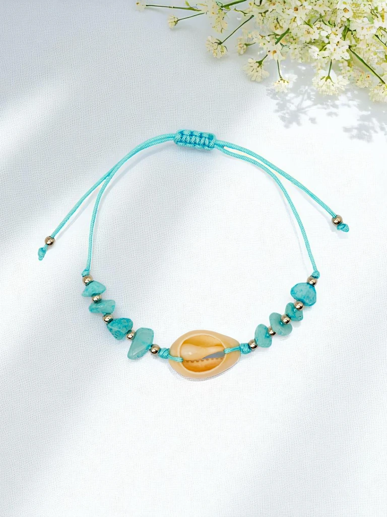 Women's bracelet with a seashell Seaside Charm