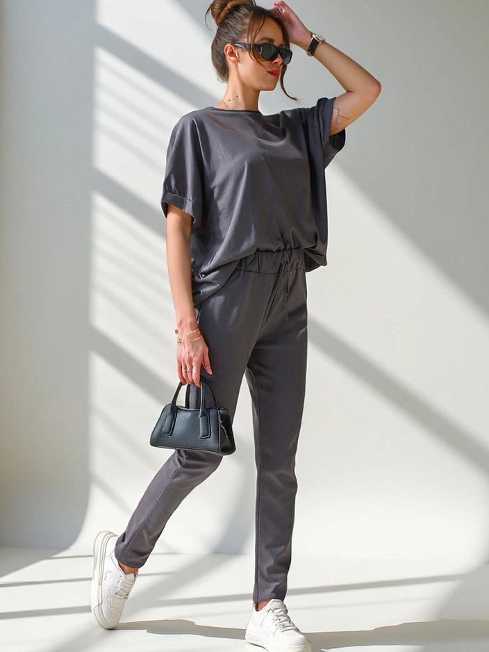 Royalfashion Sieviešu kokvilnas komplekts ar īsām piedurknēm un taisnām biksēm