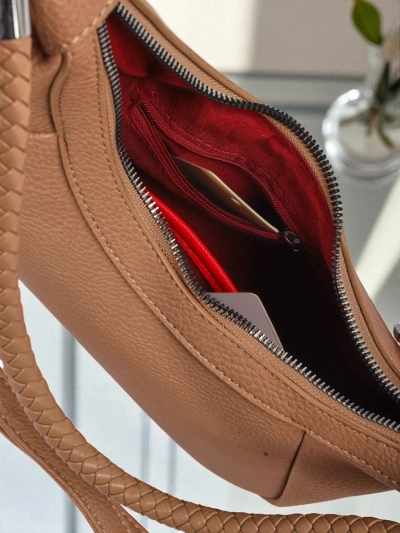 Royalfashion Маленькая женская сумочка из экокожи с декоративным ремешком Lacquea