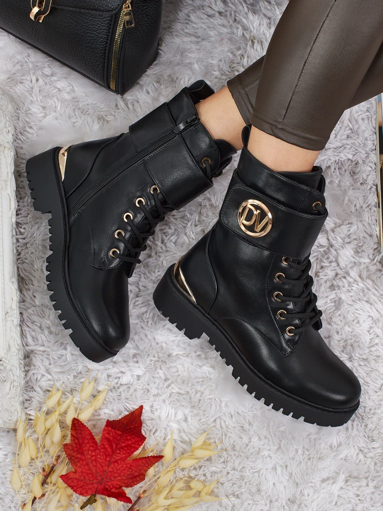 Naiste kaunistustega töösaapad Lorice