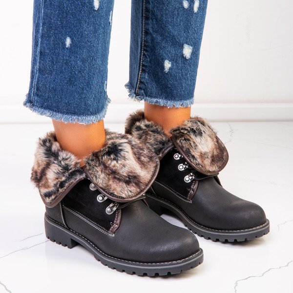 Black boots with a roll up shaft Briathos - Footwear