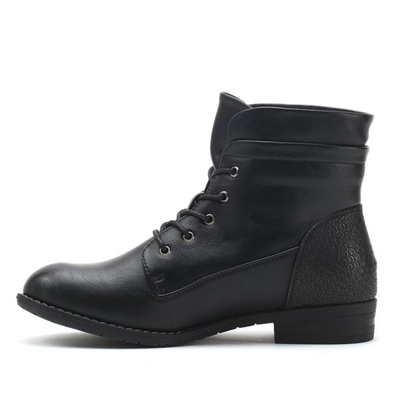 Czarne, wysokie traperki - Obuwie