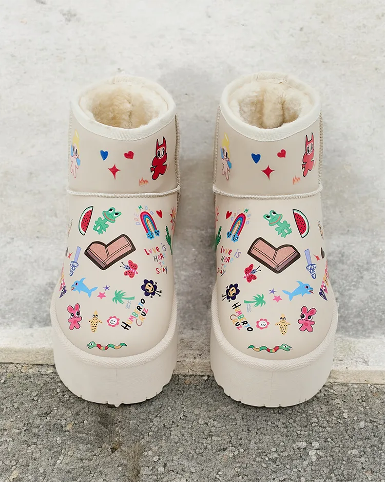 Royalfashion Short women's snow boots with Hanaga stickers
