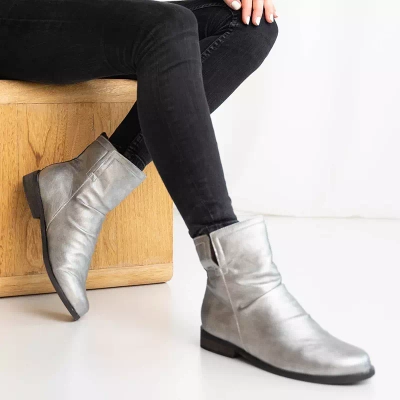 OUTLET Silver women's boots from Jetissa - Footwear