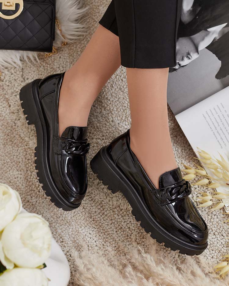 Royalfashion Sieviešu lakotas mokasīnas ar rotājumu Lehels