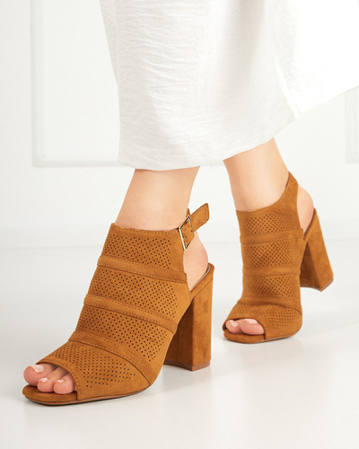 OUTLET Women's openwork sandals on a post in camel Texis - Footwear