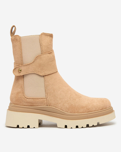 Royalfashion Gaiši brūni sieviešu zābaki ar dekoratīvu siksniņu Doasa