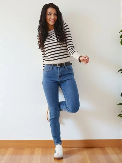 Royalfashion Women's cotton tapered jeans