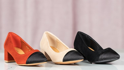 Beige pumps on a low post Massikina - Footwear