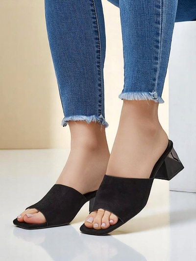 Женские шлепанцы Royalfashion с декоративным каблуком Vollatie