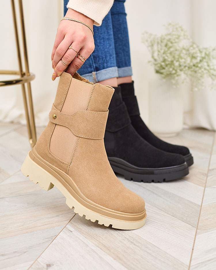 Royalfashion Bēšas krāsas sieviešu zābaki ar dekoratīvu siksniņu Doasa