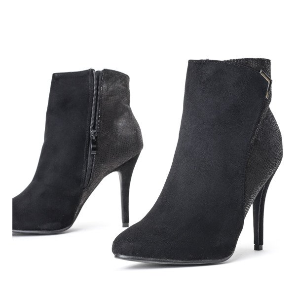 Czarne botki na szpilce a'la skóra węża Bettyne - Obuwie