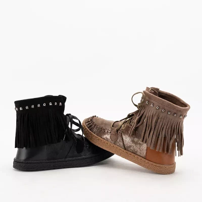 OUTLET Women's brown snow boots with tassels Medisal - Footwear