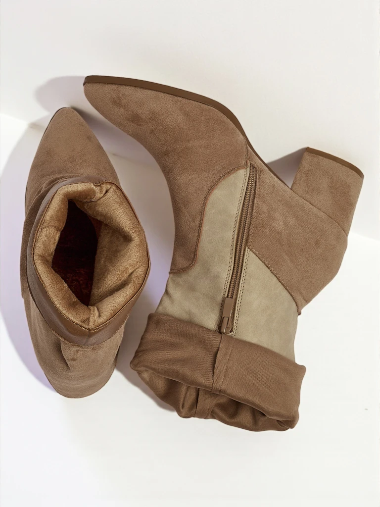 Women's ankle boots with a closed upper Moonly