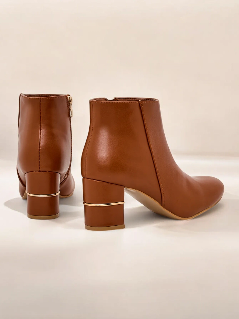 Royalfashion Women's ankle boots on a post Afennor