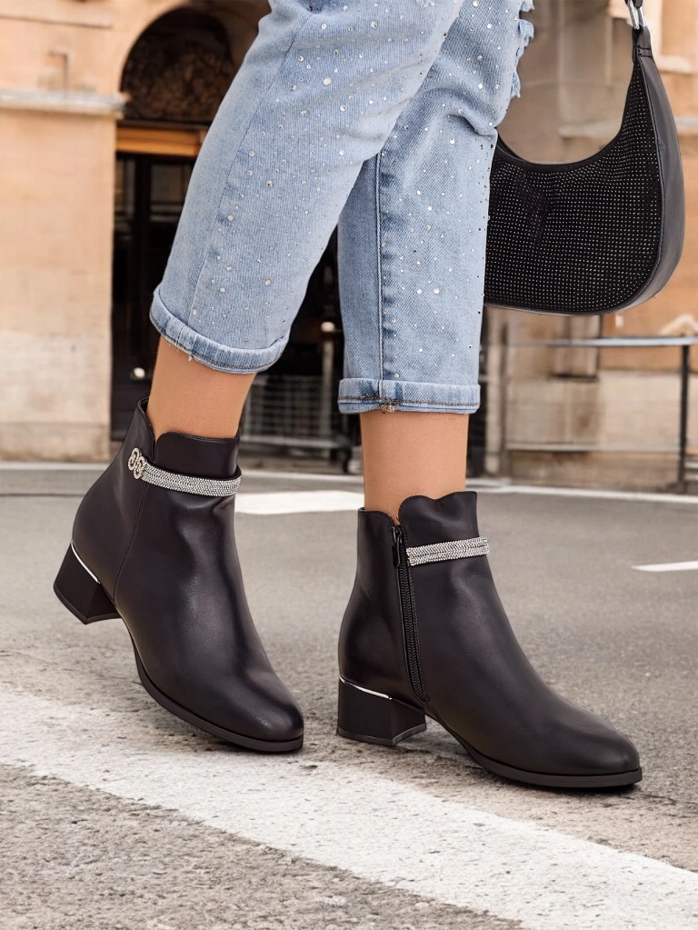 Royalfashion Sieviešu zābaki Etitto