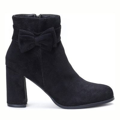 Black boots with a bow on the high post Lucia - Footwear