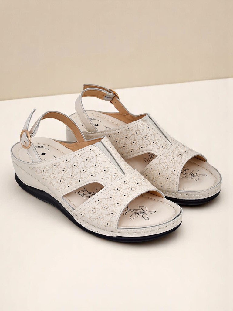 Royalfashion Женские босоножки на низкой танкетке Comfort Chic