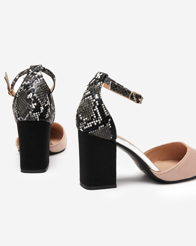 OUTLET Beige women's sandals on a Krisco post - Footwear