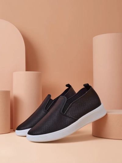 Royalfashion Sieviešu perforēti sporta apavi Musio