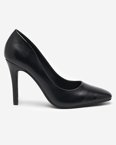 Black women's pumps with a square toe from Vaseka - Footwear