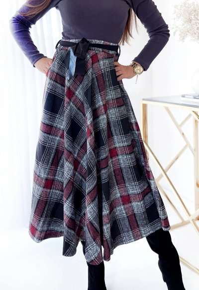 Royalfashion Women's gray and red long plaid skirt